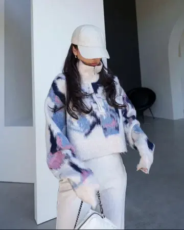 그램립스 멀티 컬러 자카드 Zip 니트 크롭 스웨터