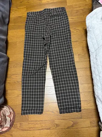 엠포리오 아르마니 체크 무늬 슬랙스 L 사이즈 새상품급입니다