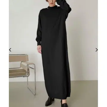 RIM.ARK 림아크 Loose spring knit OP 블랙 36 S