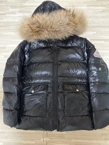 주말 한정 가격 새상품급 PYRENEX 블랙 다운 자켓 사이즈 36