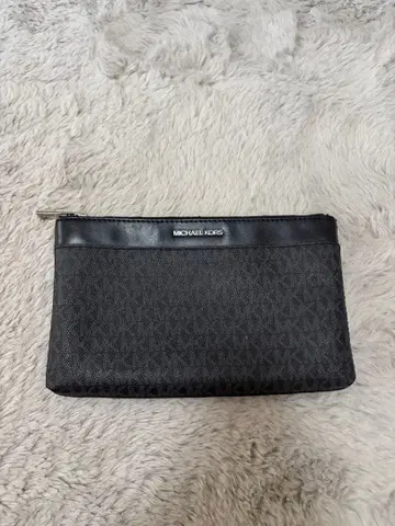 MICHAEL KORS 블랙 파우치