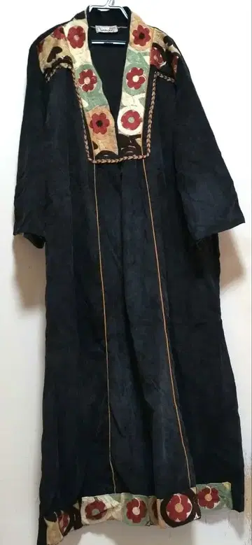 꽃무늬 자수 롱 원피스