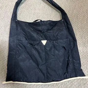 블랙 나일론 숄더백