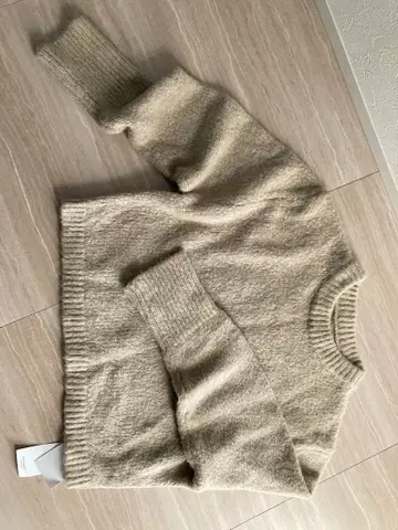 베이스먼트 온라인 상의 택 포함 새상품 니트 스웨터 여성용