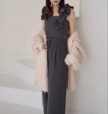 새상품급 mellowneon 아지메 프릴 스트랩 뷔스티에 셋업 M 사이즈