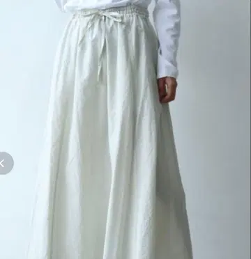 화이트 플레어 스커트 허리밴딩