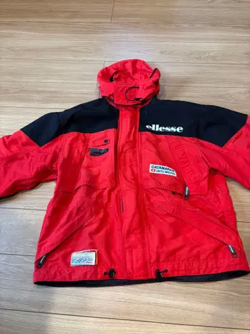 ellesse 마운틴 후드티 빨검