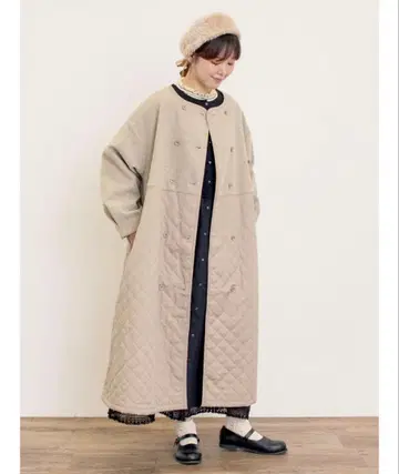 사만사 모스모스 멜톤 절개 퀼팅 코트