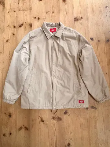 Dickies 베이지 자켓 로고