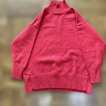 로페피크닉 사이드 슬릿 니트 풀오버 빨간색