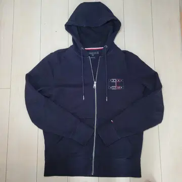 TOMMY HILFIGER 네이비 후드티 새상품급!
