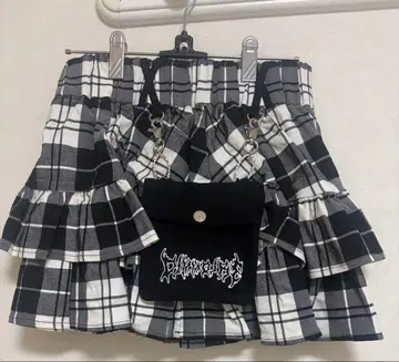 체크 무늬 프릴 미니 스커트