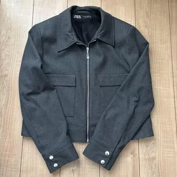 ZARA 숏 기장 집업 코트