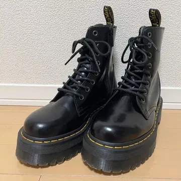 [ 몇 회 사용 정도 ] 닥터마틴 JADON 블랙 UK6 통굽