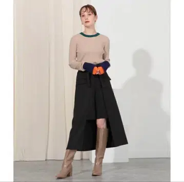 와이드 리브 레이어드 배색 슬리브 니트 settimissimo