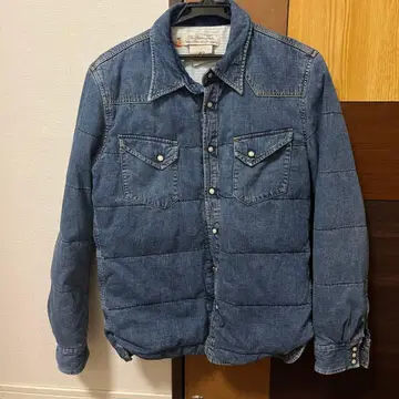 미사용에 가까운 레미 리프 남성용 L 사이즈 다운 데님 셔츠 레어입니다.
