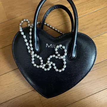 jouetie MILK 하트형 숄더백 블랙