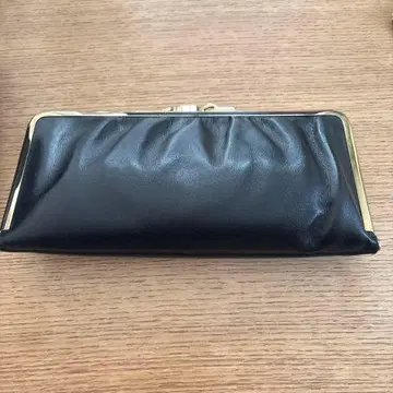 블랙 합성 피혁 클러치백