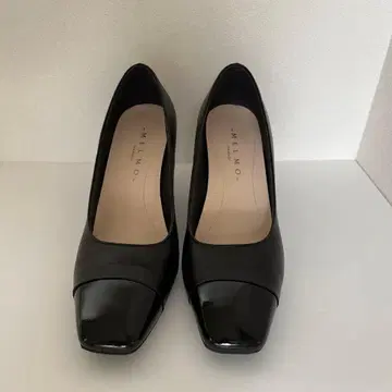 MELIMO 블랙 스퀘어토 펌프스 24cm