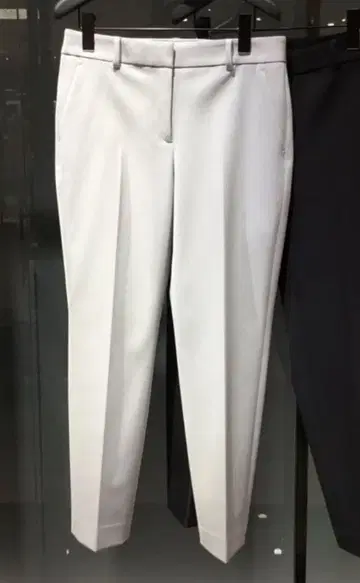 미사용품 띠어리 럭스 팬츠 스트레치 화이트