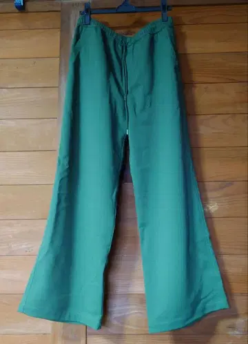 그린 라벨 릴랙싱 올마이 베이커 팬츠 L 사이즈 올리브