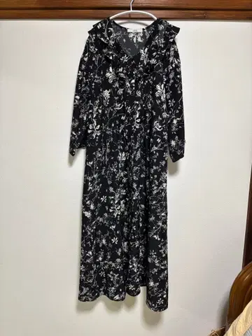 저널 스탠다드 리룸 꽃무늬 원피스