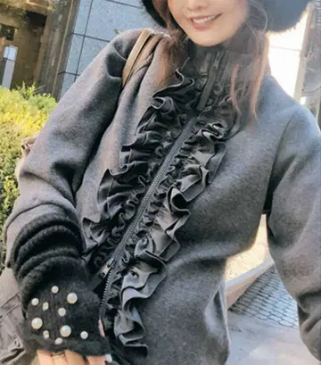 앤드러브 옷장 후루후루 프릴의 안쪽 플리스 지퍼 아우터 새상품 앤드러브