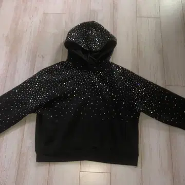 라이트 스톤 후디