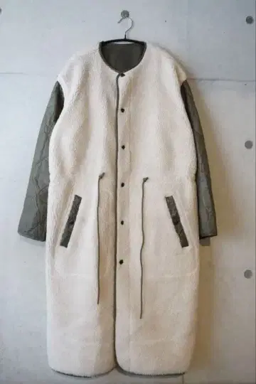 JANE SMITH 보아 퀼팅 리버서블 코트 사이즈 38