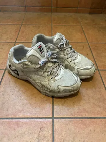 FILA CATAPULT 통굽 스니커즈