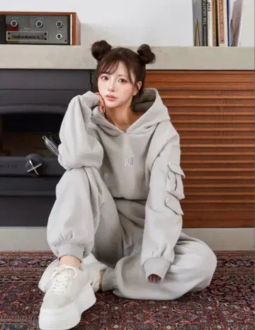 darich D 베어 스터드 맨투맨 셋업