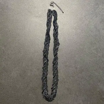 블랙 트위스트 목걸이