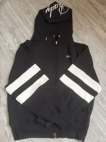 Rady 블랙 후드티 스트라이프