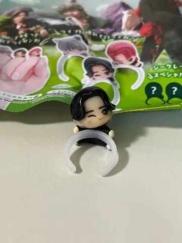 빗쿠라타마고 미세스 Mrs. GREEN APPLE 노멀 오오모리 모토키