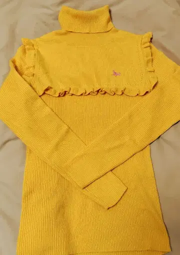 준&로페 니트 스웨터 하이넥 프릴 사이즈 L