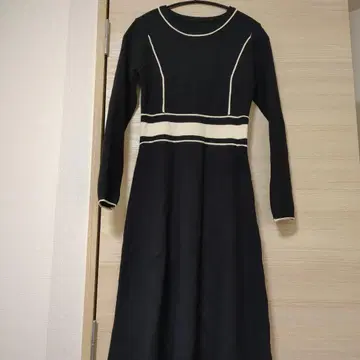 블랙 긴팔 니트 원피스