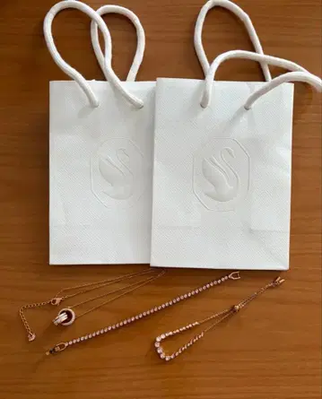 스와로브스키 3점