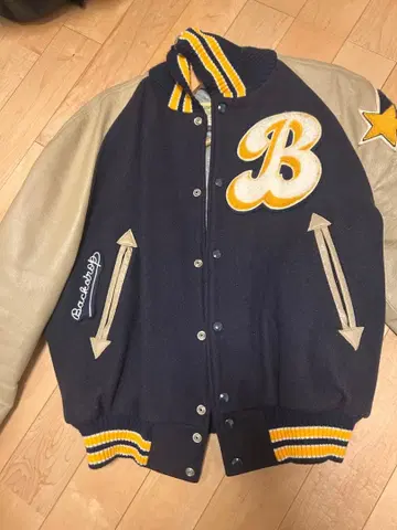 백드롭 바시티 자켓 46 사이즈 붓산