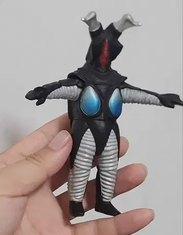 중국 한정판 레어 울트라맨 소프트 비닐 피규어 마가제돈