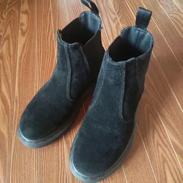 Dr.Maetens 블랙 컬러 스웨이드 23cm