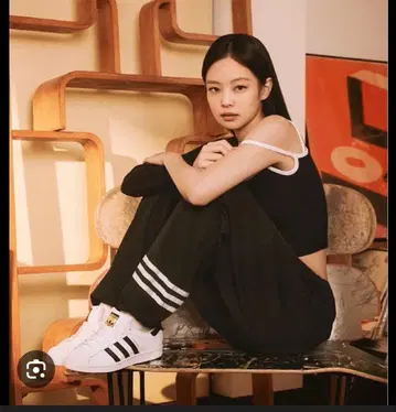 조거 팬츠 BLACK PINK 제니 착용