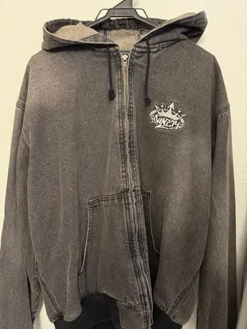 9090의 지퍼 후드티