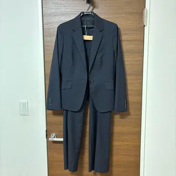 언타이틀 여성용 슈트