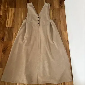 베이지 슬리브리스 A라인 원피스