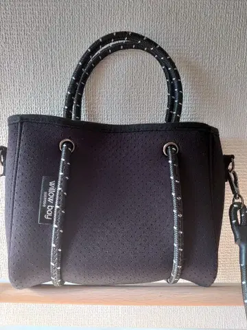 Willow bay 위로베이 블랙 미니 숄더백