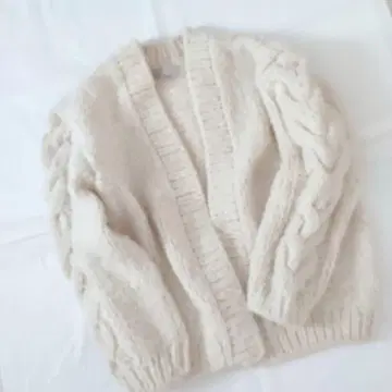 컨디션 최상 오드리앤존와드 손뜨개질 페루 니트 케이블 가디건