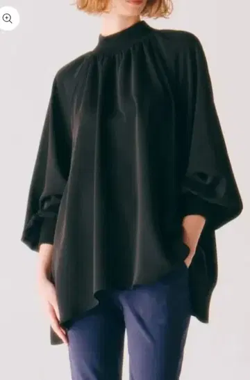 DOUBLE SATIN GATHER HI/N TOPS 사이즈 1