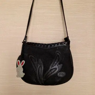 IBIZA 이비자 블랙 가죽 숄더백