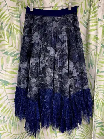 axes femme NOSTALGIE 튤 이레헴 스커트 M 네이비