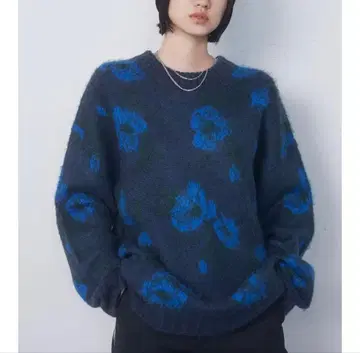 EMODA 플라워 도트 오버 니트